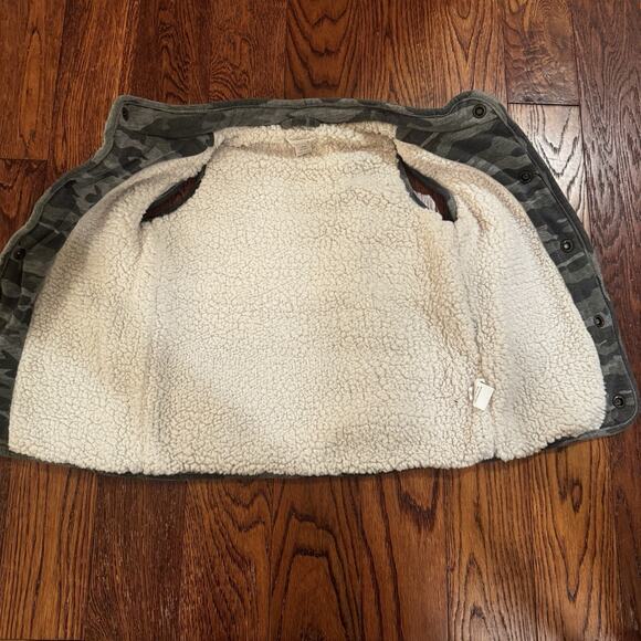 Mud Pie Vest Toddler Boys Large 4T 5T Gray Camouflage Sherpa Lined Plush Cozy - Picture 4 of 7